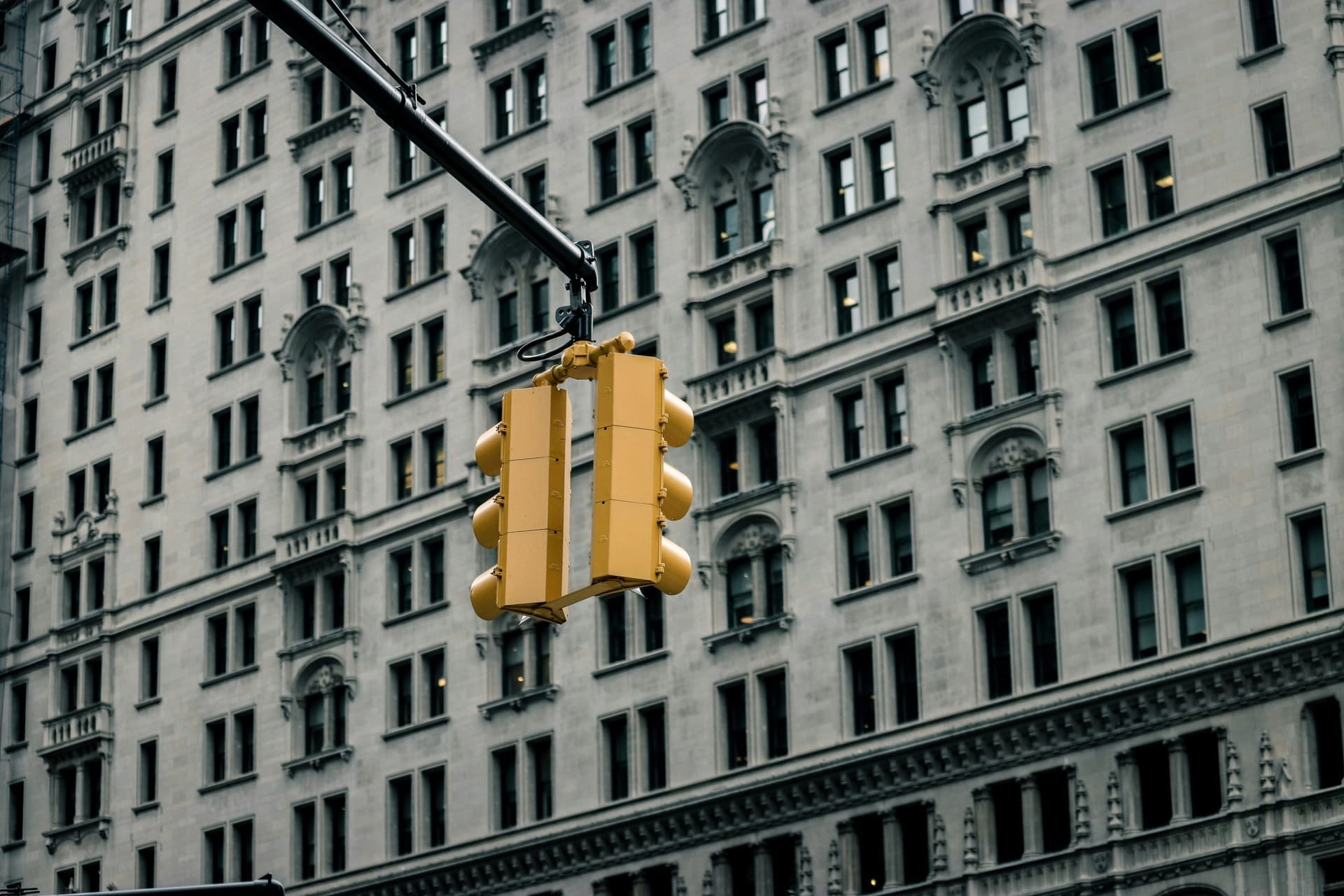 A Guide To Alternative Investments : What You Should Know in 2025